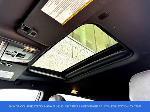 Used 2021 Toyota Sienna XSE FWD image 18