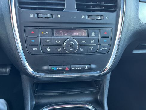 Used 2020 Dodge Grand Caravan GT FWD image 26