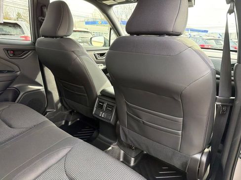 Used 2025 Subaru Forester Premium image 37