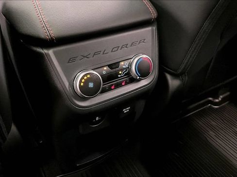 Used 2026 Ford Explorer ST AWD/4WD image 34