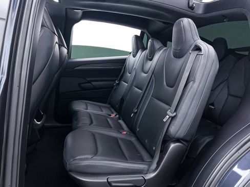 Used 2023 Tesla Model X image 32