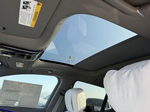 New 2025 Mercedes-Benz Maybach EQS 680 4MATIC image 17