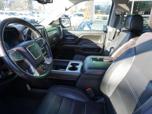 Used 2018 GMC Sierra 1500 Denali image 19