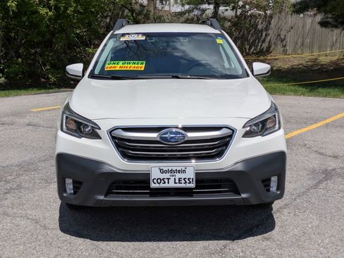Used 2022 Subaru Outback Premium AWD/4WD image 2