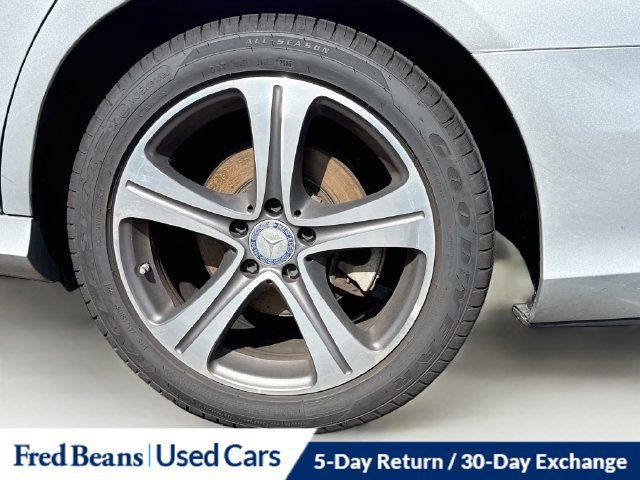 Used 2017 Mercedes-Benz E 300 4MATIC image 39