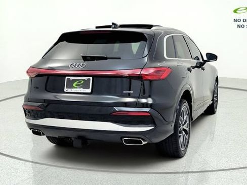 Used 2025 Audi Q5 Premium Plus w/ Premium Plus AWD/4WD image 8