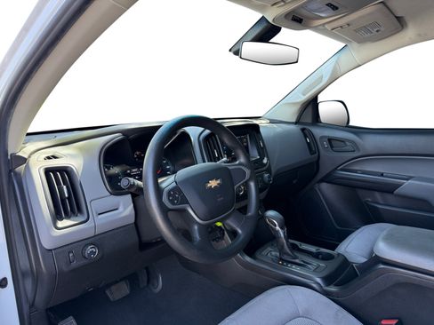 Used 2022 Chevrolet Colorado W/T w/ WT Convenience Package RWD image 9