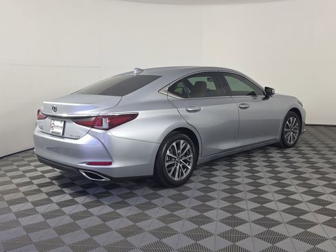 Used 2025 Lexus ES 350 w/ Accessory Package (Z2) image 7