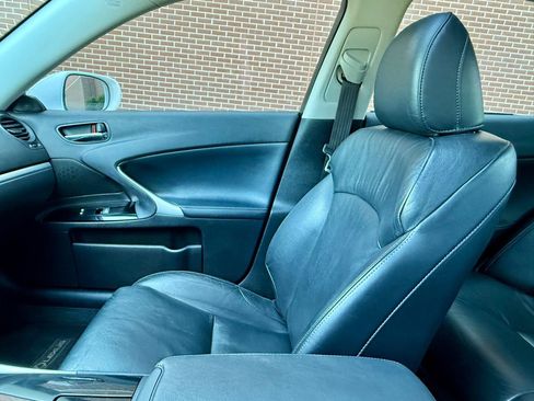 Used 2012 Lexus IS 250 RWD image 26