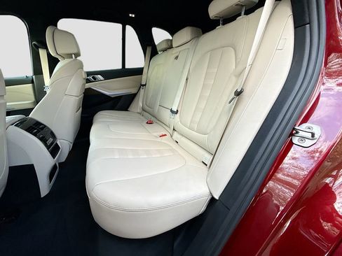 Used 2022 BMW X5 sDrive40i w/ M Sport Package RWD image 21