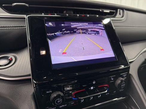 New 2025 Jeep Grand Cherokee L Altitude AWD/4WD image 24