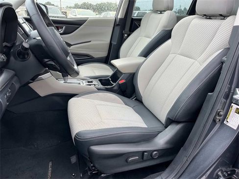 Used 2023 Subaru Forester Premium image 32