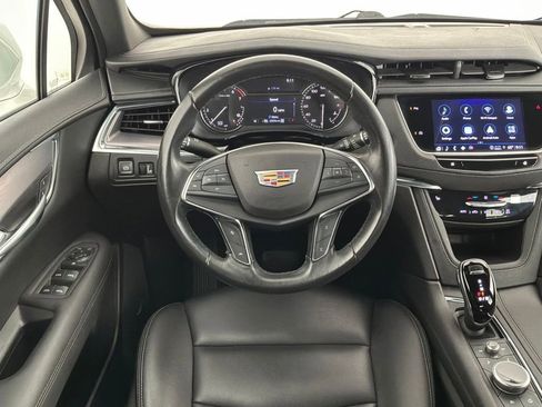 Used 2022 Cadillac XT5 Luxury w/ LPO, Floor Liner Package AWD/4WD image 13
