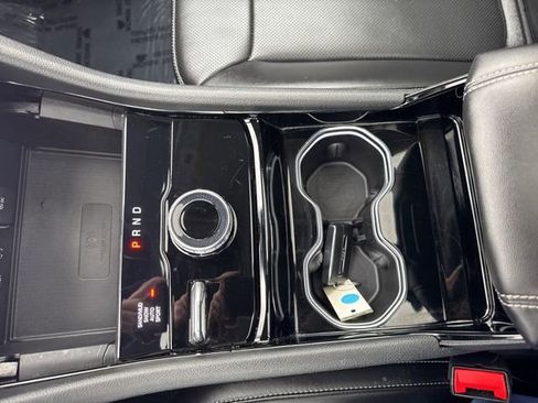 Used 2023 Jeep Grand Cherokee L Limited w/ Luxury Tech Group II image 29