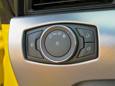 Used 2018 Ford Mustang GT Premium image 23