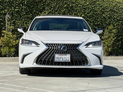 Certified 2025 Lexus ES 350 w/ Accessory Package (Z1) FWD image 4