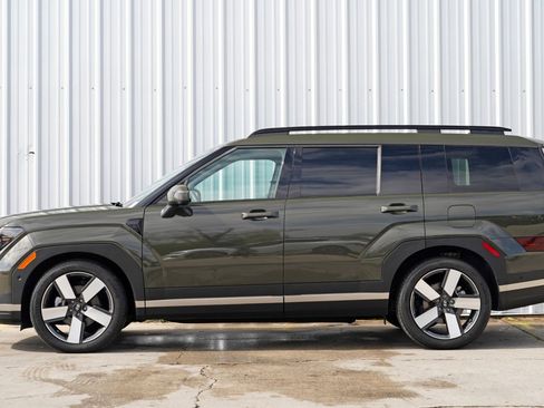 Used 2024 Hyundai Santa Fe Limited image 8