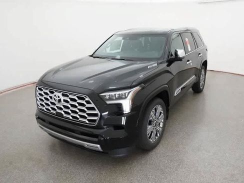 Used 2026 Toyota Sequoia Capstone AWD/4WD image 15