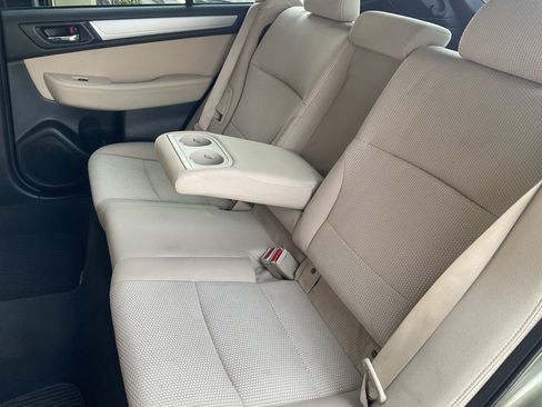 Used 2018 Subaru Outback 2.5i Premium AWD/4WD image 36