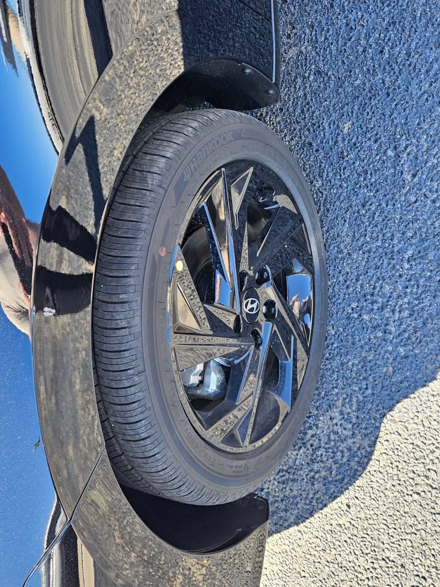 New 2026 Hyundai Elantra SEL FWD image 16
