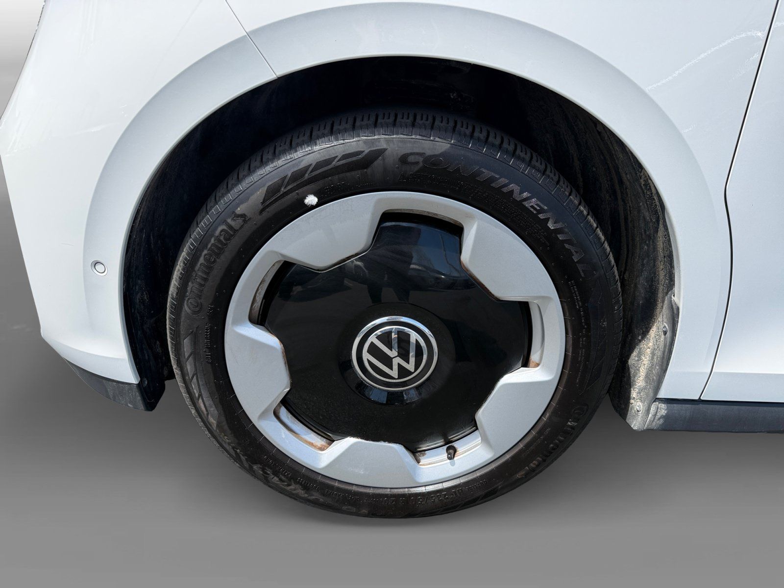 Certified 2025 Volkswagen ID. Buzz Pro S RWD image 9