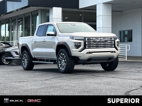 New 2026 GMC Canyon Denali w/ LPO, Black Badging Package AWD/4WD image 1