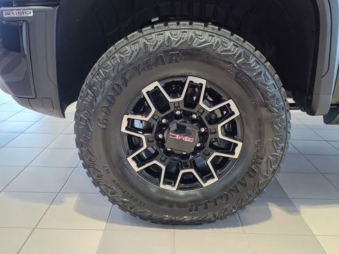 New 2026 GMC Sierra 2500 AT4X w/ LPO, Black Badging Package AWD/4WD image 33