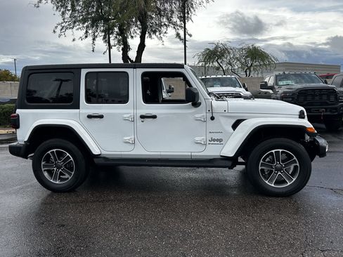 Certified 2023 Jeep Wrangler Sahara w/ LED Lighting Group image 5