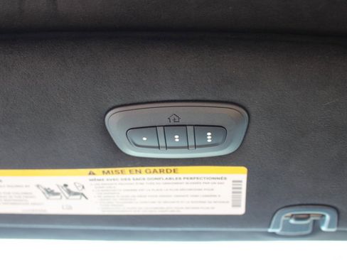 New 2026 Chrysler Pacifica Pinnacle image 24