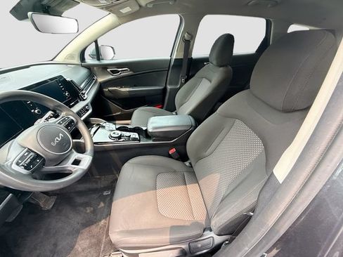 Used 2023 Kia Sportage LX AWD/4WD image 27