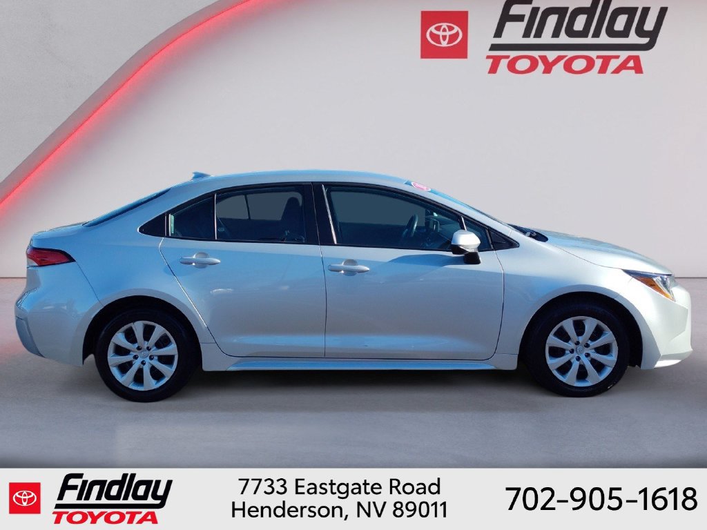 Certified 2025 Toyota Corolla LE FWD image 5