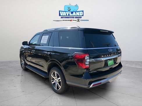 Used 2024 Ford Expedition Limited image 3