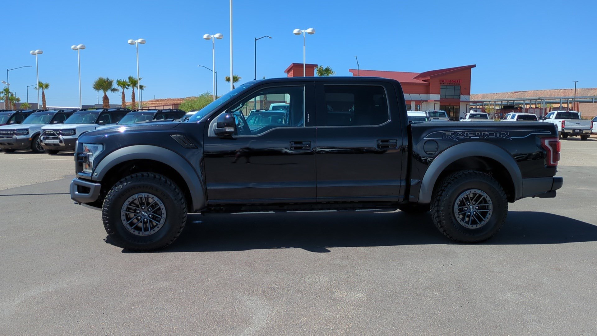 Used 2019 Ford F150 Raptor w/ Equipment Group 802A Luxury AWD/4WD image 6