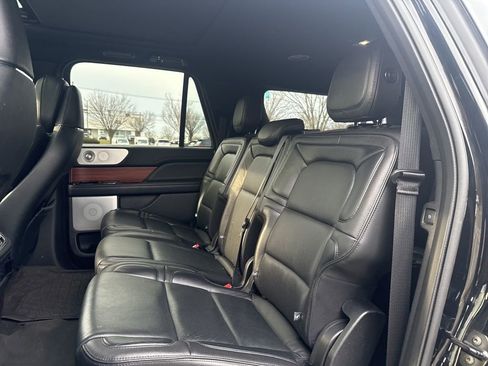 Used 2018 Lincoln Navigator L Reserve w/ Technology Package image 15