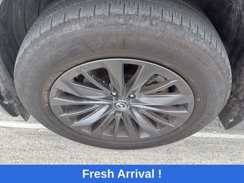 Used 2025 MAZDA CX-70 3.3 Turbo w/ Preferred Package AWD/4WD image 16