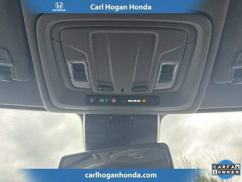 Used 2025 GMC Sierra 1500 SLT image 25