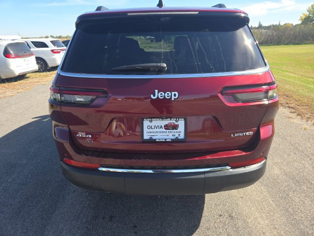 Used 2025 Jeep Grand Cherokee L Limited w/ Luxury Tech Group II AWD/4WD image 4