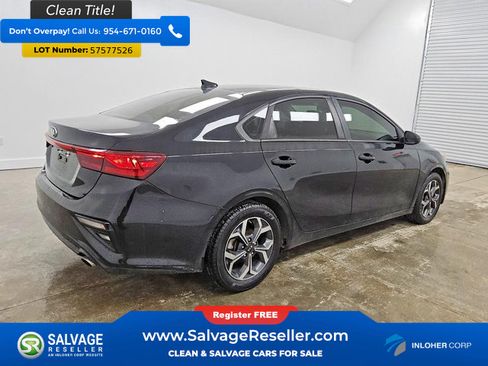 Used 2019 Kia Forte LXS FWD image 4