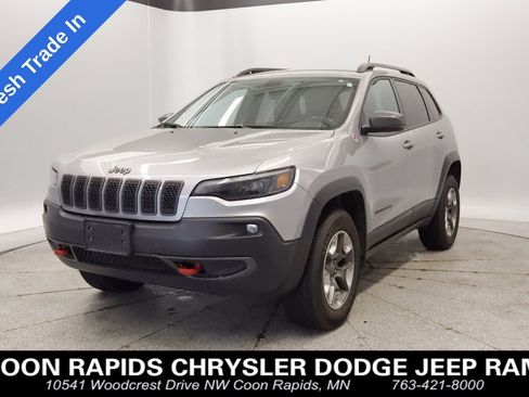 Used 2020 Jeep Cherokee Trailhawk w/ Cold Weather Group AWD/4WD image 1