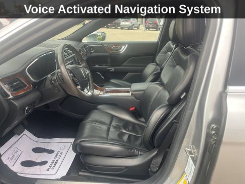 Used 2020 Lincoln Continental AWD w/ Premium Package image 12