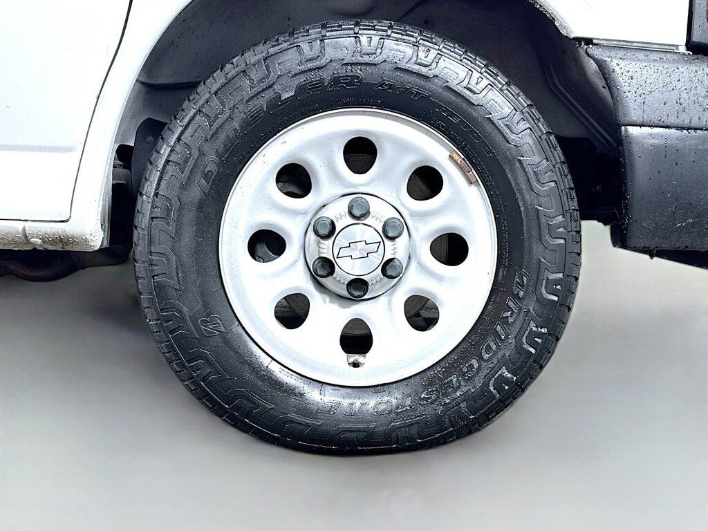 Used 2014 Chevrolet Express 1500 RWD image 33