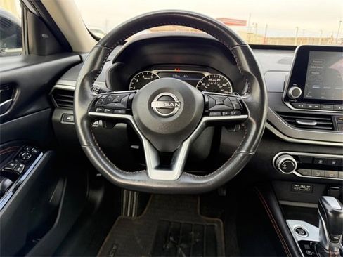 Used 2023 Nissan Altima 2.5 SR image 9