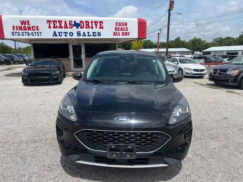 Used 2022 Ford Escape SE FWD image 3