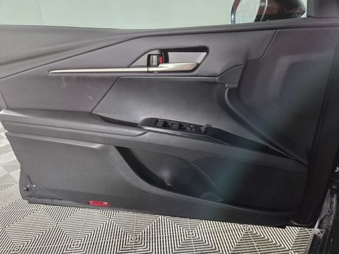 Used 2025 Toyota Camry SE w/ Convenience Package FWD image 23