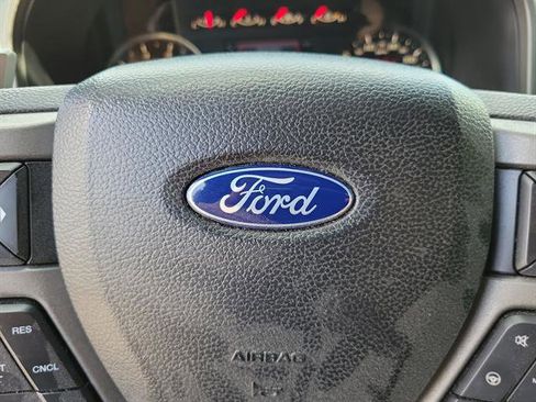 Used 2017 Ford F150 Raptor w/ Equipment Group 801A Mid AWD/4WD image 17