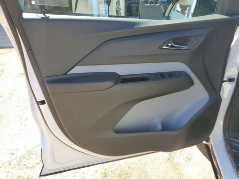 New 2027 Chevrolet Bolt LT w/ Comfort Package image 18