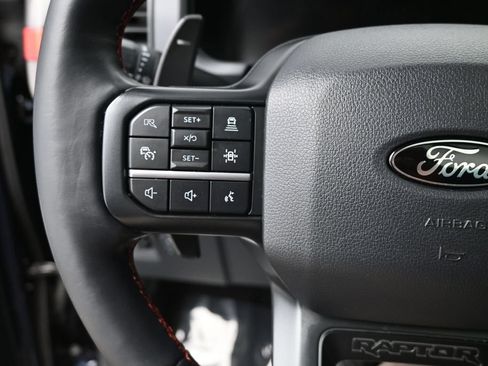 Used 2025 Ford F150 Raptor AWD/4WD image 17