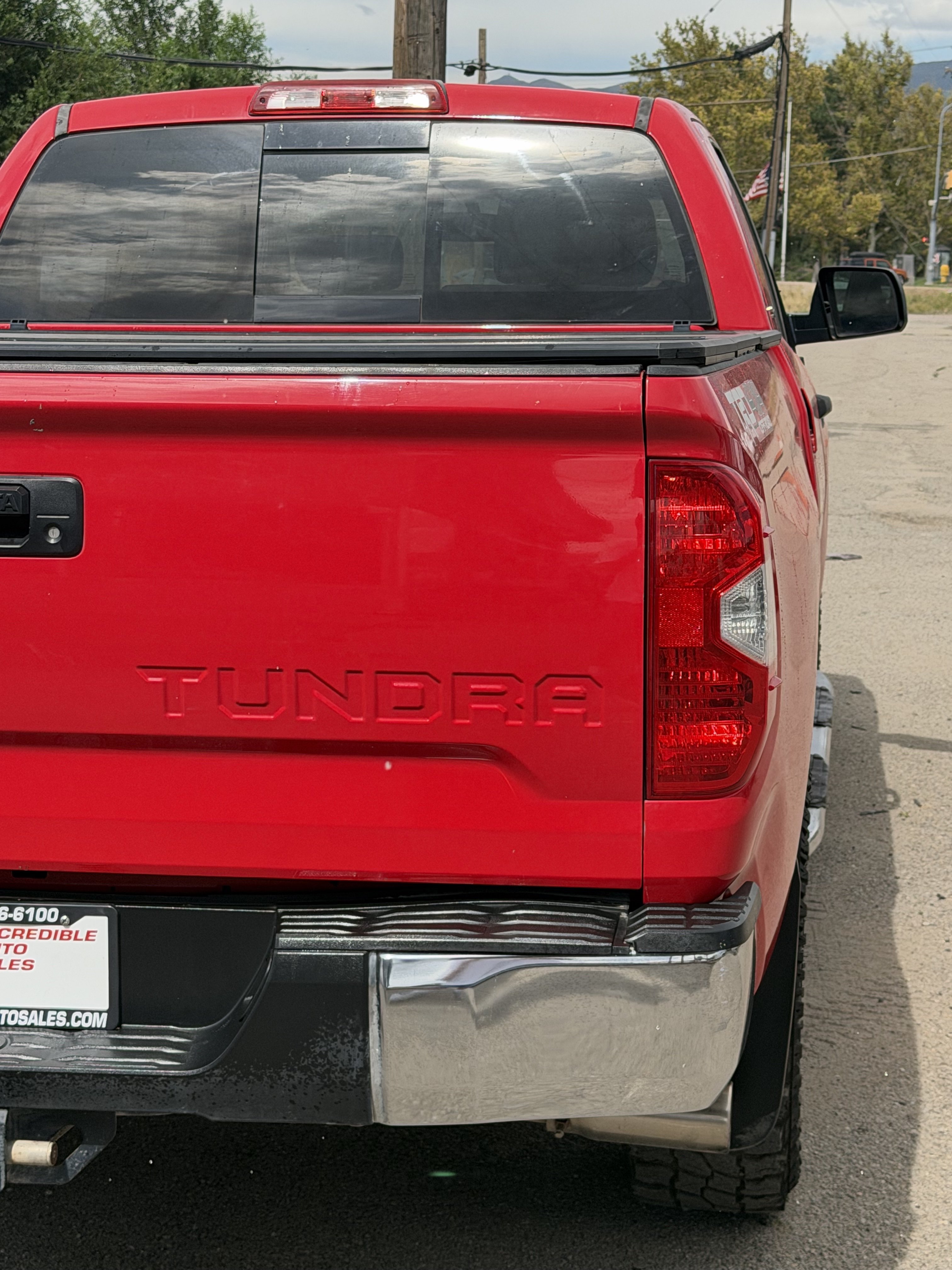Used 2016 Toyota Tundra SR5 w/ TRD Off Road Package AWD/4WD image 13