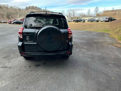 Used 2010 Toyota RAV4 4WD image 5