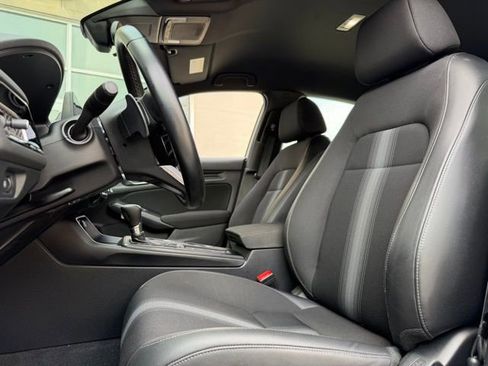 Used 2023 Honda Civic Sport image 17